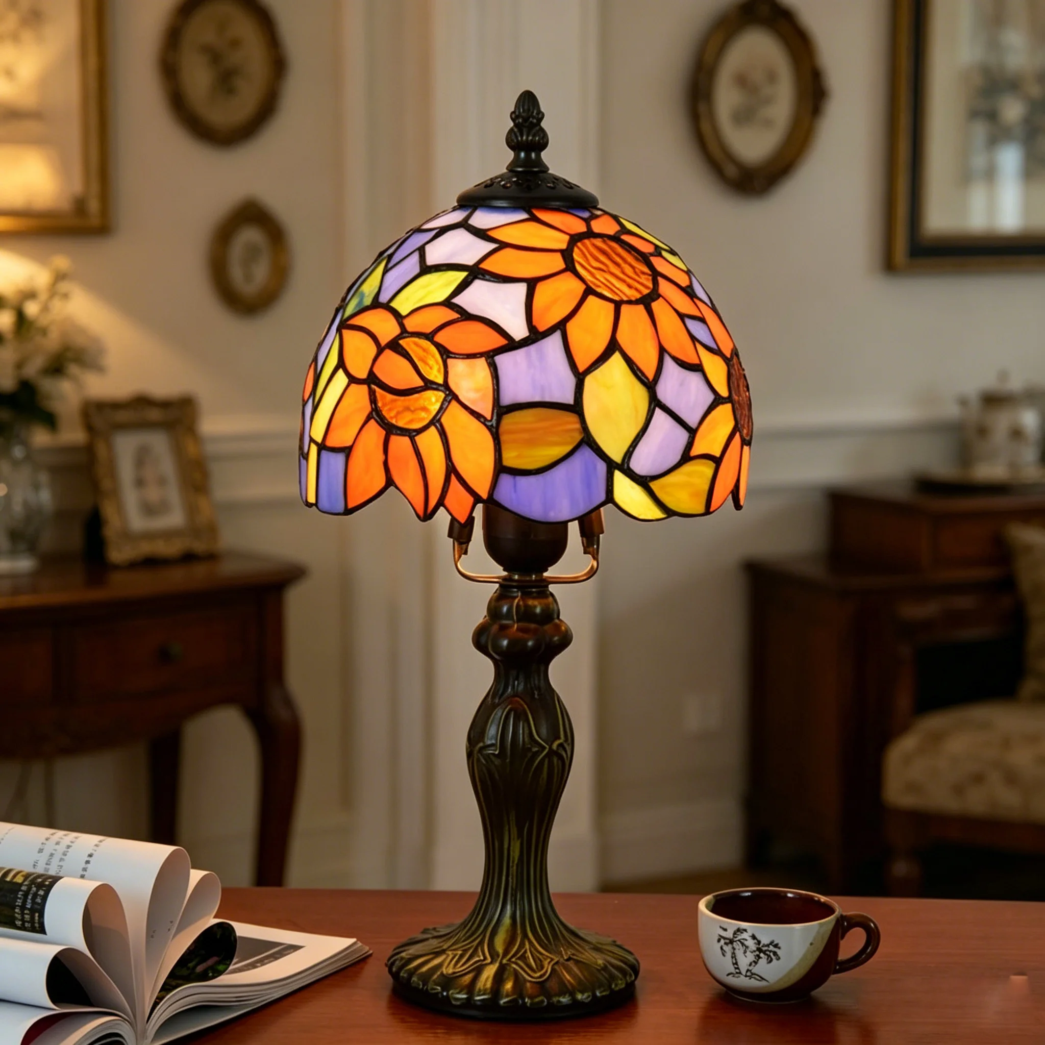 Tiffany Table Lamp Sunflower Stained Glass Lamp, 8 Inch Vintage Reading Lamp for Bedroom Living Room Home, Handcrafted Light