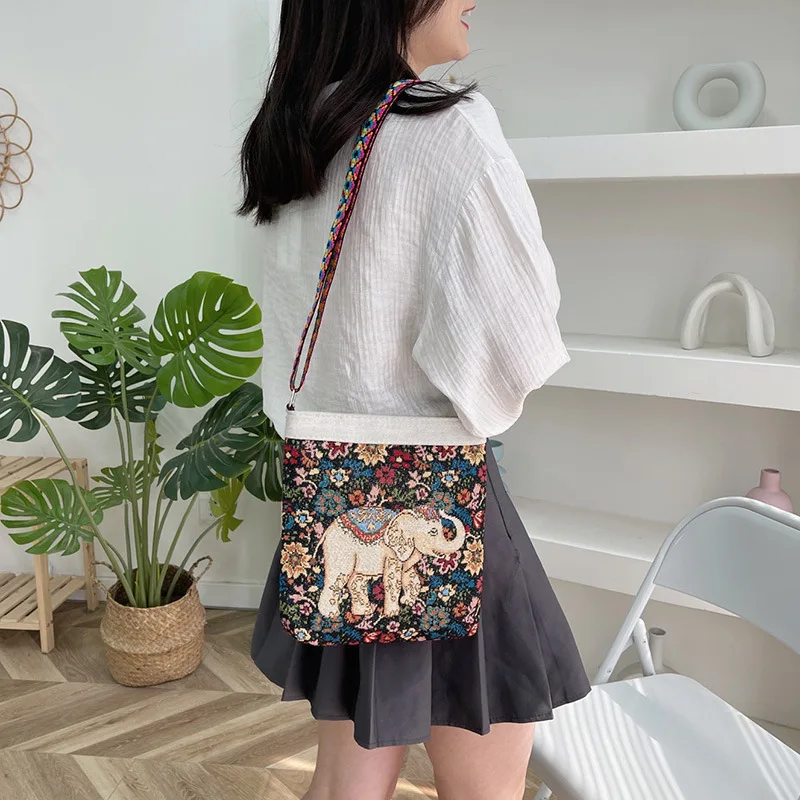 Women\'s Embroidered Elephant Nylon Crossbody Bag Ladies Large Capacity Handbags Purse Female Casual Designer Travel Shoulder Bag