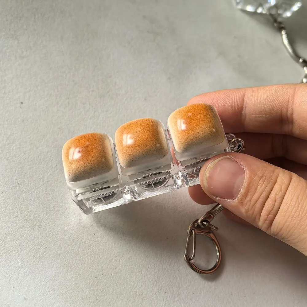 Karamell Brot Design Zappeln Schlüsselbund DIY Tastatur Tasten Taste Taste Keycap Schlüsselbund Relief Stress Keycap Finger Tastatur Kappe