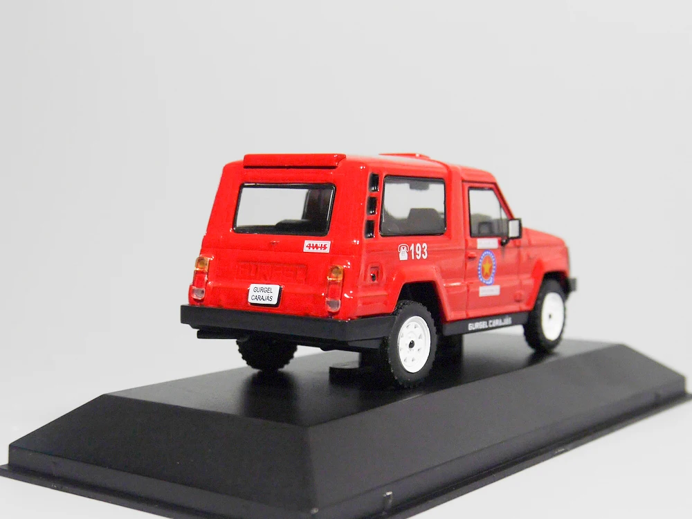 Diecast Ixo escala 1:43, motor de bomberos brasileño, vehículo todoterreno, coche de policía, modelo de coche de aleación, juguete coleccionable, regalo, exhibición de recuerdo