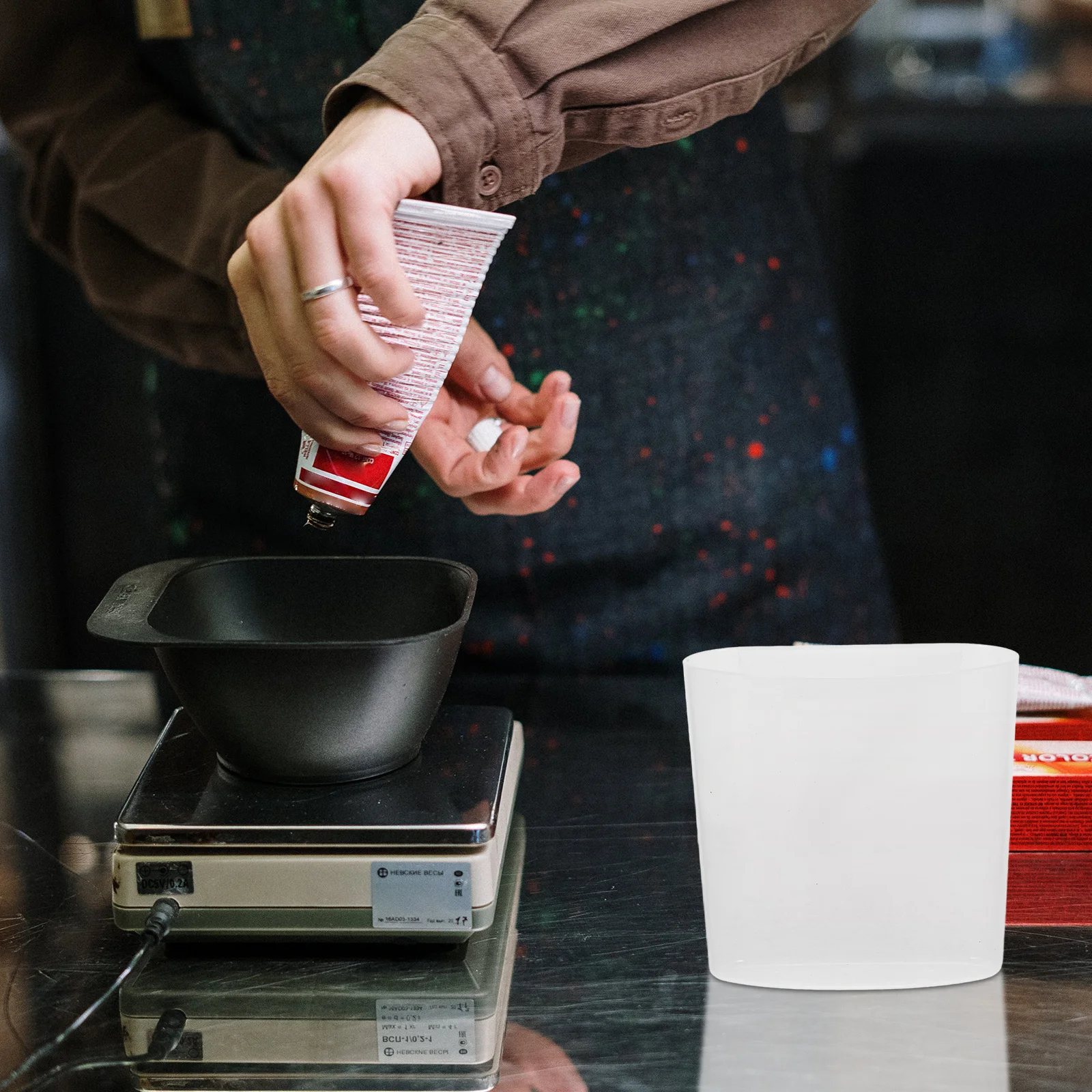 

4Pcs Hanging Bucket Rolling Cart Accessories PP Plastic Storage Bin Space Saving Organizer for Salon Home Office Waste