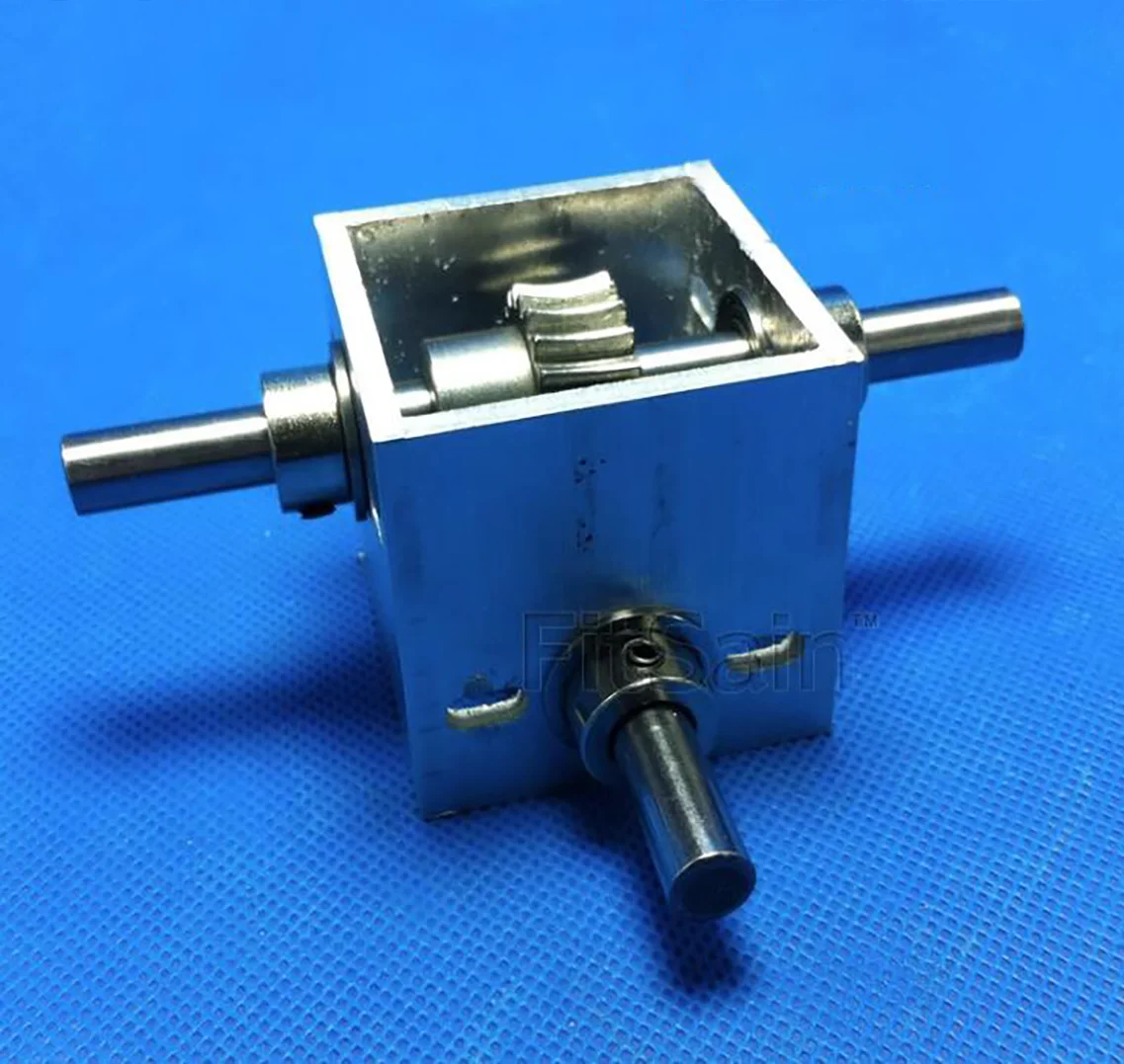 

1:20 Worm Gear Reducer Metal Gearbox Reducer High Torque Output Shaft 8mm