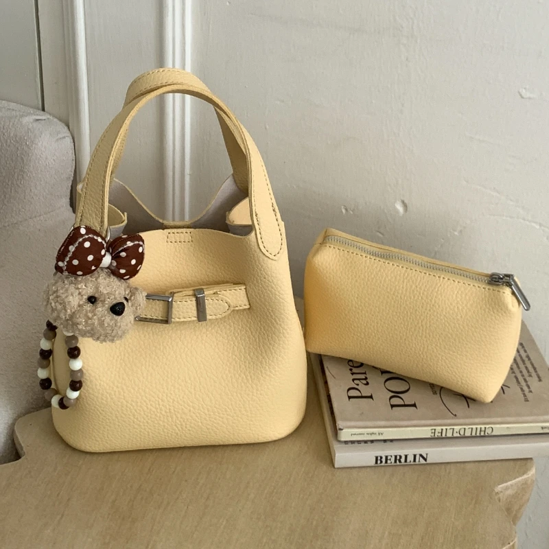 

Новинка 2026: Городская минималистичная женская сумка-ведро из мягкой искусственной кожи для работы, поездок и повседневного использования (Весна-Лето)