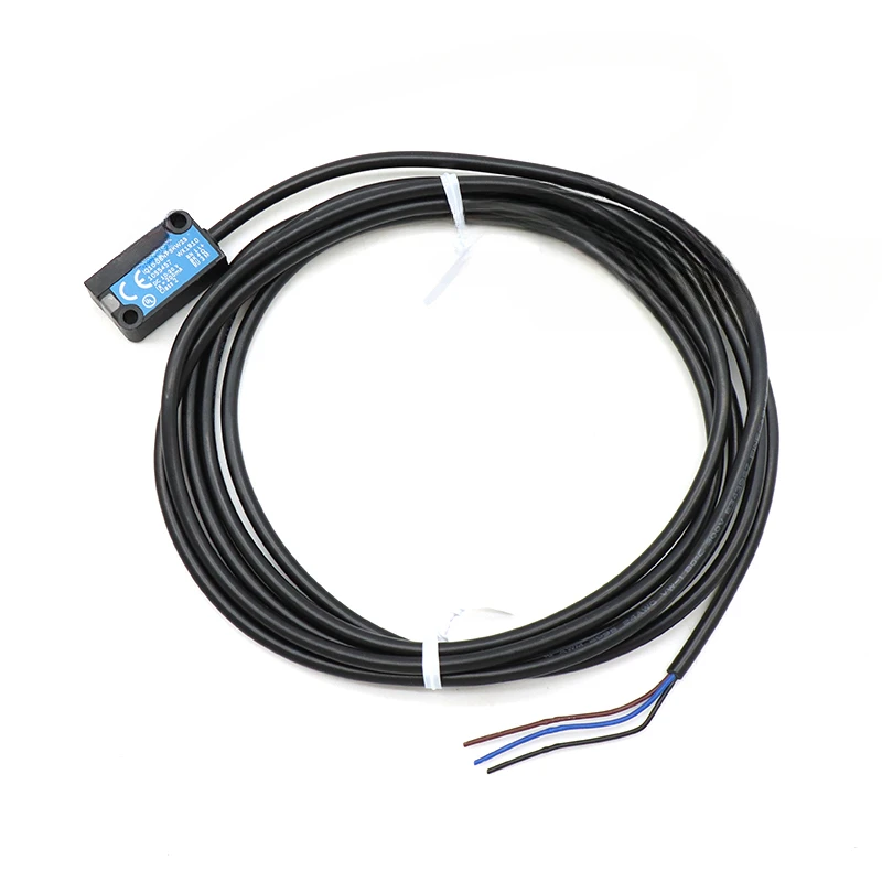 مستشعر القرب الاستقرائي الأصلي والحقيقي IQ10-06NNSKW2S 06NPSKW2S NPN ثلاثة أسلاك