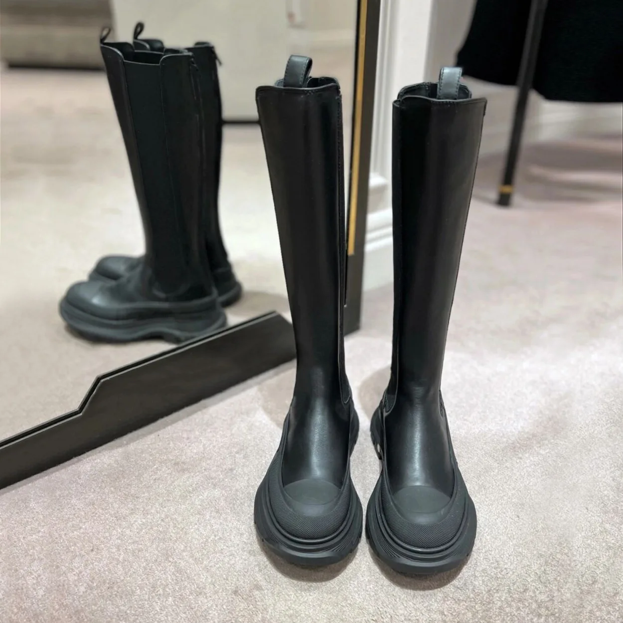 

British Leather Thick Soled High-Heeled Knight Boots for Women In Winter, High-Heeled Boots That Do Not Exceed The Knee Boots