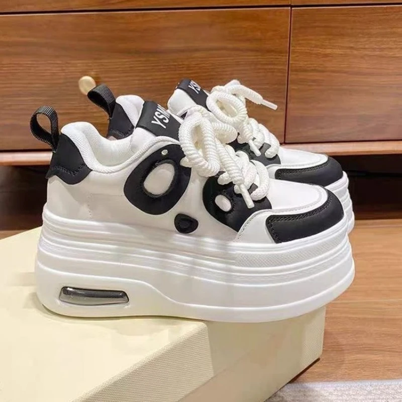 White Shoes Women 2026 New Thick Soled Spring and Autumn Sponge Shoes Casual Women's Shoes