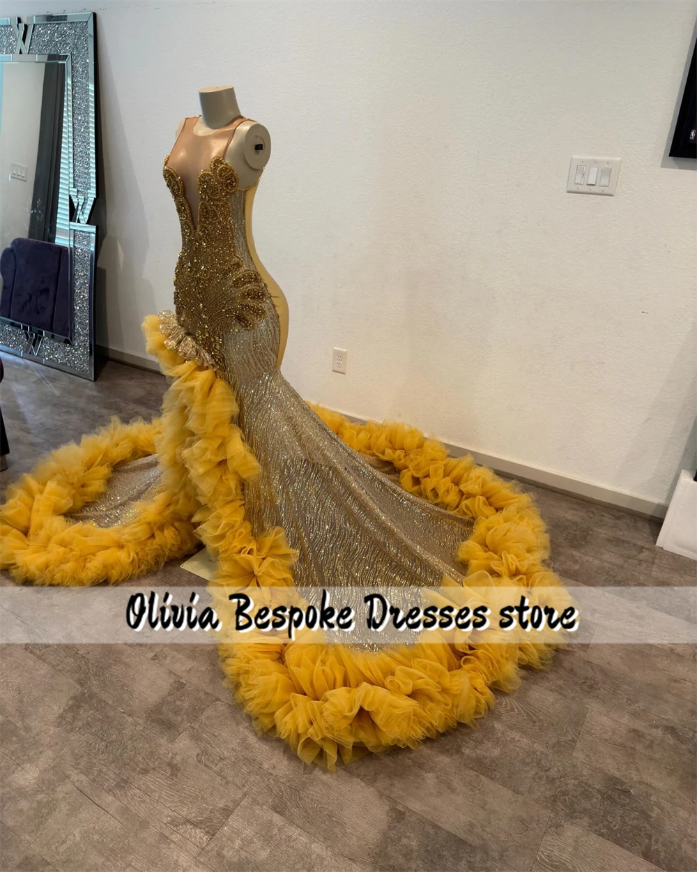 Fantastic Gold Ruched แยกชุดราตรีคริสตัลประดับด้วยลูกปัด 2025 วันเกิดหรูหราชุด Mermaid Graduation Party Gowns ที่กําหนดเอง