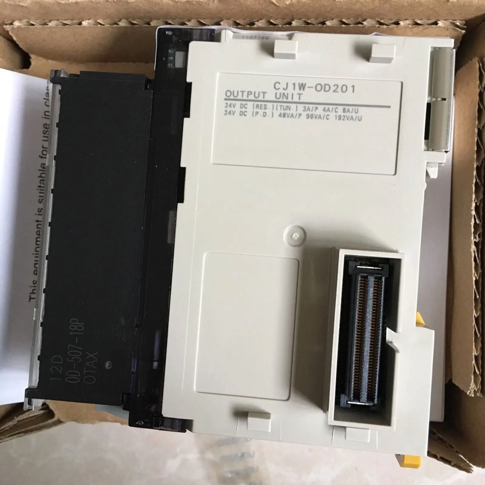 

100% абсолютно новый и оригинальный CJ1W-OD201 CJ1W-OD202 CJ1W-OD203 CJ1W-OD211 CJ1W-OD204. Гарантия - один год.