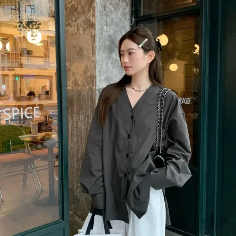 

Korean Style Lazy Style V-neck Long-sleeved Shirt for Women in Autumn Loose Mid-length Design Casual Top with Slits