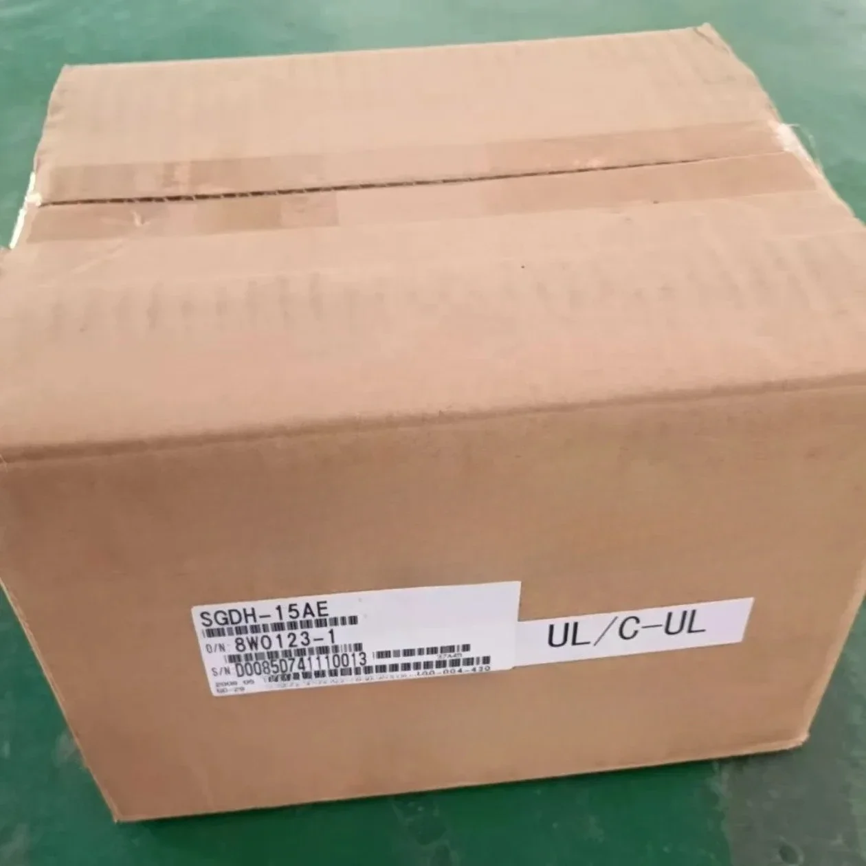 -01A2A-YR11 Servomotore