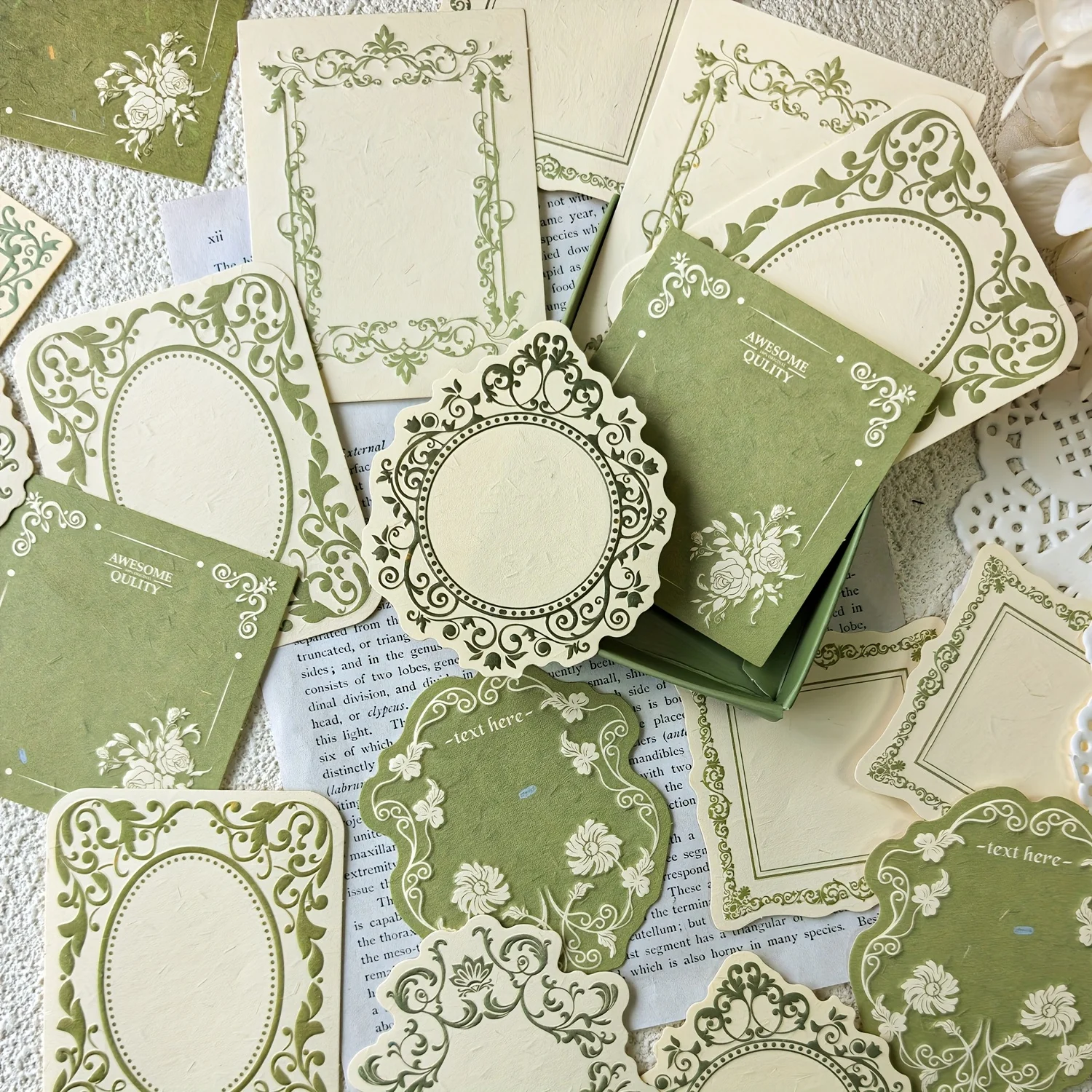 30 vellen retro blauw reliëf kant DIY beschrijfbare decoratieve kartonplaten, geschikt voor scrapbooking en het maken van notitieboekjes.