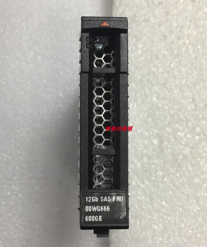

Для жесткого диска 00WG665 00WG666 600G 15K SAS 12 ГБ