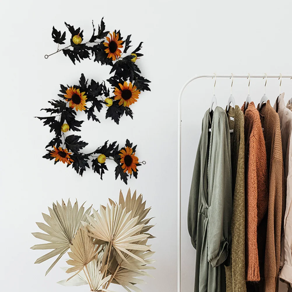 

Artificial Simulation Maple Leaf Sunflower Hanging Rattan Decor for Halloween Thanksgiving Home Party Wall Ornament