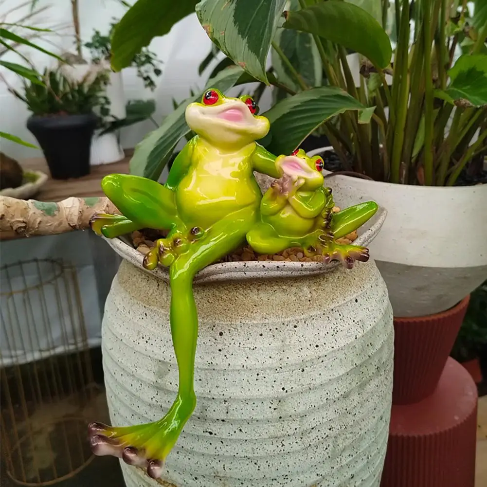 

Outdoor Frog Sculptures Resin Frog Ornaments Adorable Mom Baby Frog Garden Statues Resin Sitting Figurines for Patio for Yard