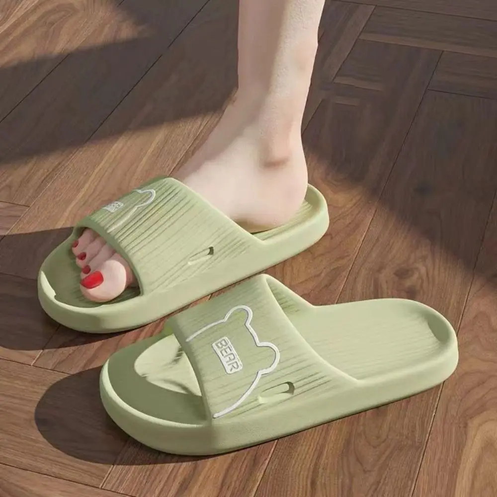 

Casual Cartoon Bear Platform Slippers Women Anti Slip Beach Shoes Slide Sandals Soft Sole Simple Slippers for Men Summer