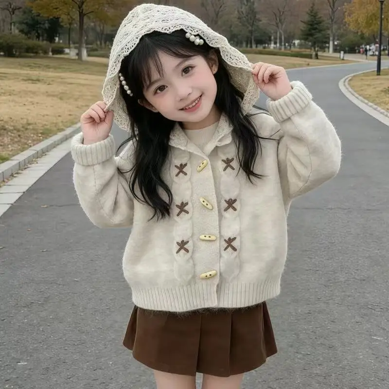 Girls' Hooded Sweater Fashion Autumn New Mid to Large Children's Retro Horn Button Knitted Cardigan Coat