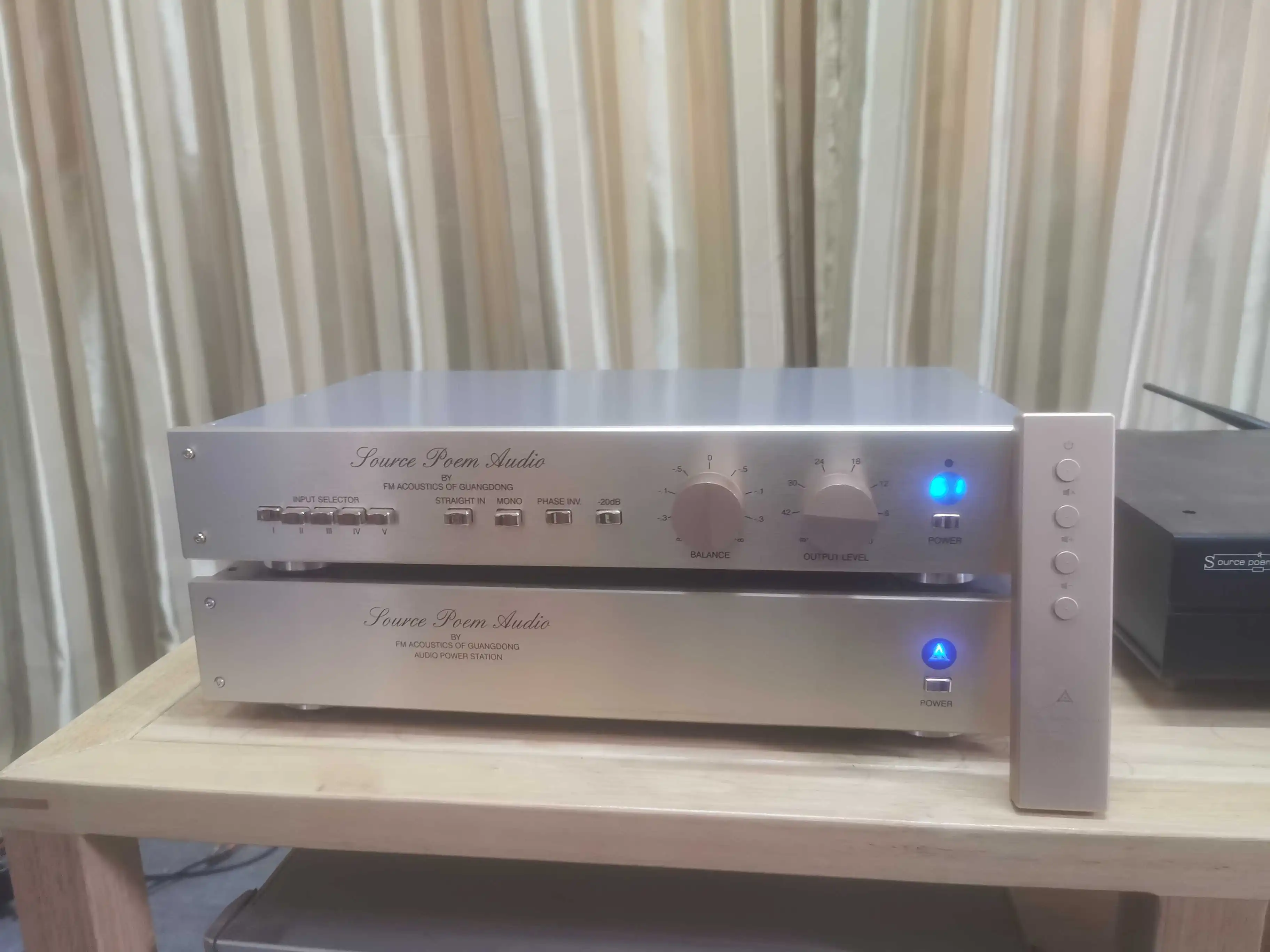 2023 Latest listing HI-END FM255MKII second generation Single ended balanced preamplifier split power supply  preamplifier