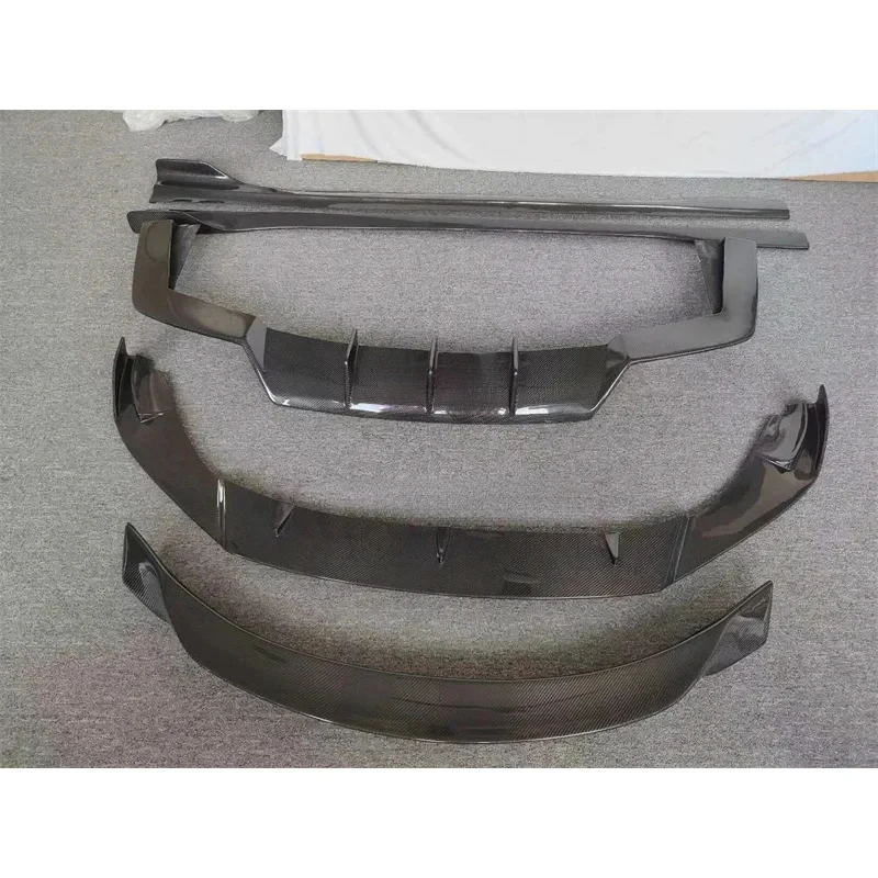

Used 18-20 Year Body Kit Carbon Fiber Front Lip Diffuser Side Skirt Spoiler Separator