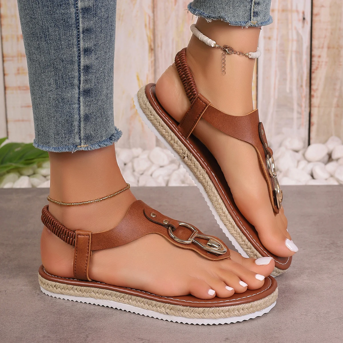 Bohemian Style Flat Sandals for Women Clip Toe Gladiator Sandals Woman Retro Summer Casual Beach Shoes Women Non-slip Flip Flops