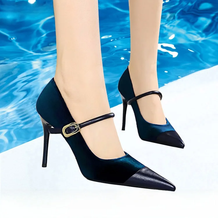 

Parisian Faion High Heels Fine Strap Velvet Splicing Pointed Toe Large Size Sandals Versatile Single oes for Women