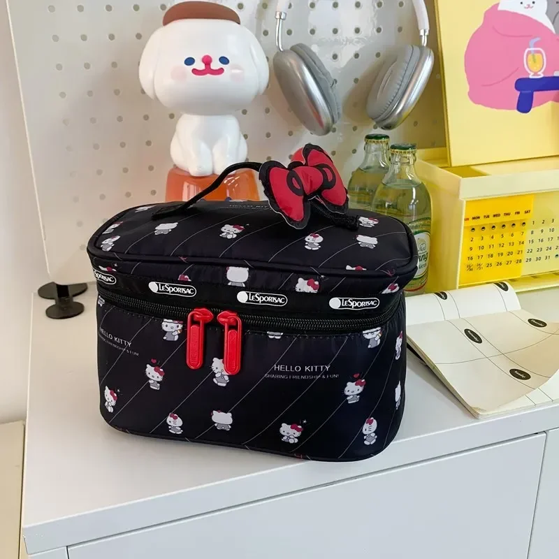 Hello Kitty Makeup Bag Large Capacity Travel Toiletry Bag Cosmetic Organizer Handheld Storage Wash Bag