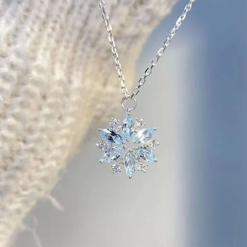 ANENJERY Silver Color Shiny Zircon Snowflake Flowers Pendant Necklace for Women Trendy Delicate Desgin Clavicle Chain Jewelry