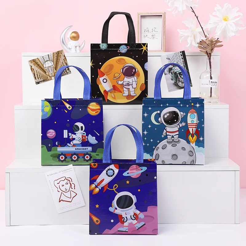 4Pcs Cartoon Space Astronaut Theme Non-woven Shopping Tote Bag Gift Packaging Handbag for Birthday Baby Shower Party Decoration