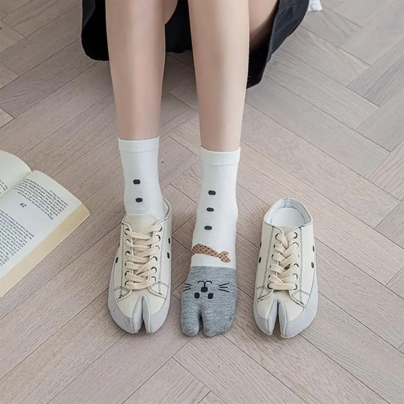 L38E Women Cotton Split Toe Kimono Socks Japanese Cartoon for Cat Print Contrast Color 2 Finger Flop