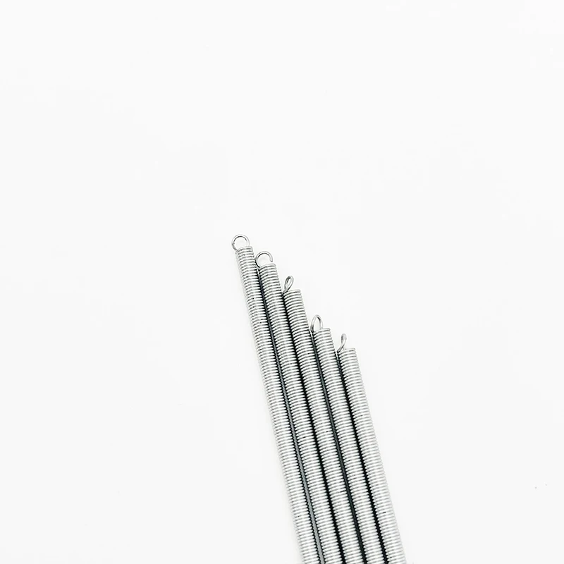 Parti della macchina per la produzione di sacchetti Guarnizione dell'olio della molla di tensione del gancio a punta con molla zincata per la macchina per film soffiato con alimentazione a taglio caldo freddo