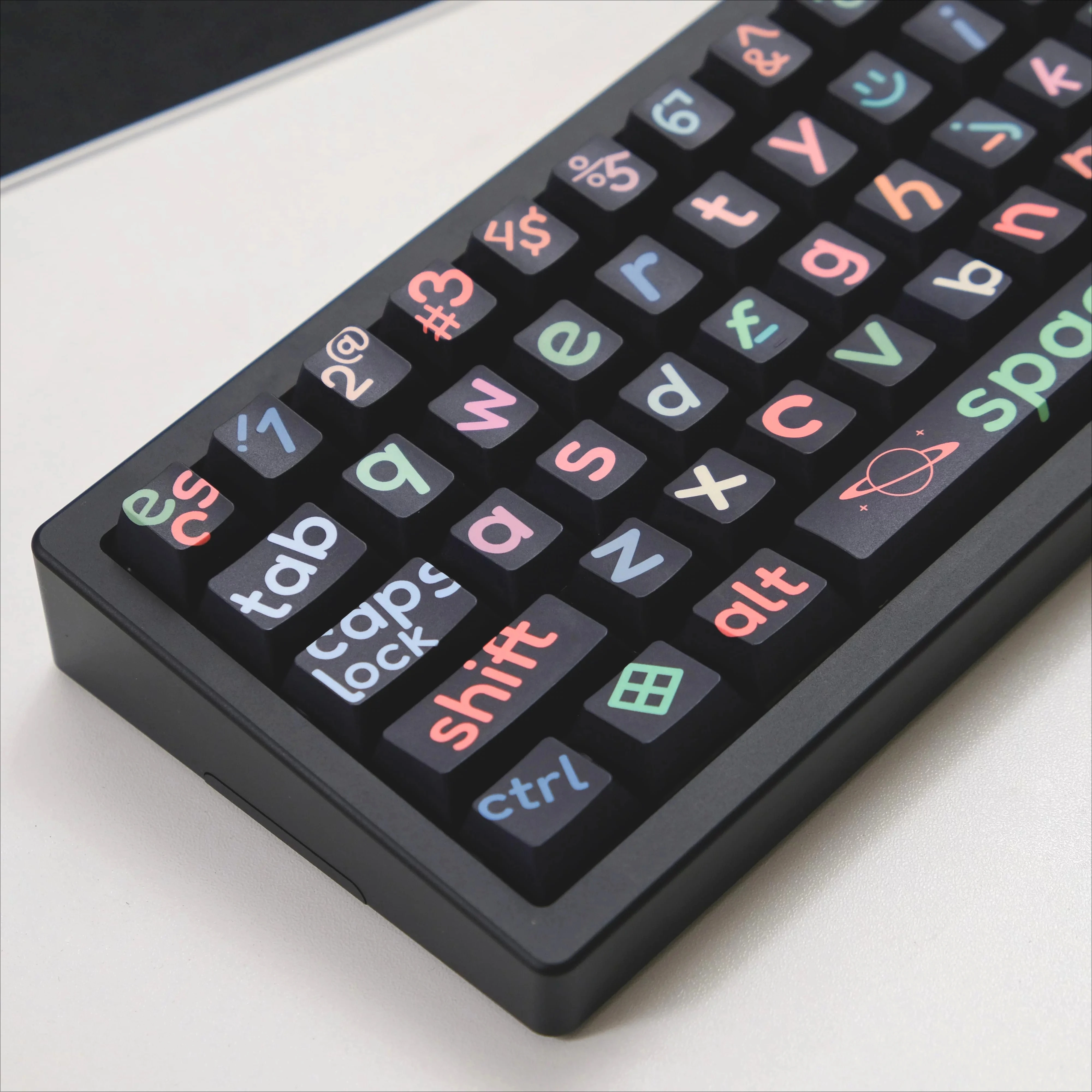 MAIMOOO Black Keycaps Cartoon Cute MOA/original PBT Heat Sublimation Personality Wear-resistant Large Character Alice Keycap