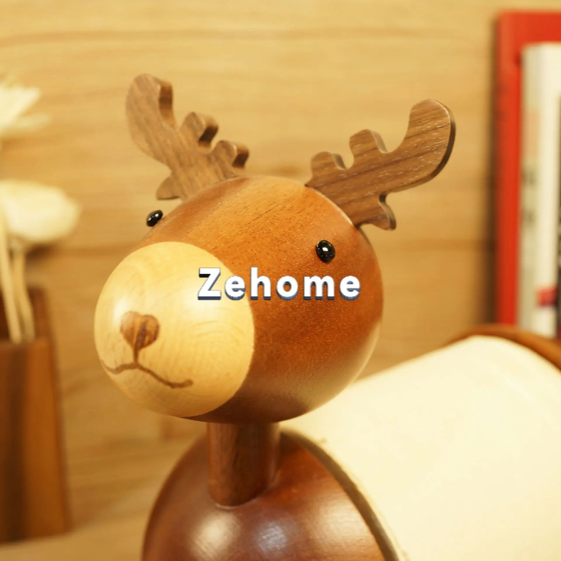 Nordic style solid wood wood deer tissue holder creative household goods roll paper holder desktop living room kitchen storage