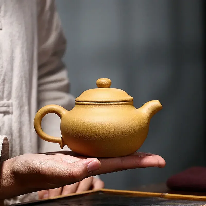 China Yixing Zisha Pottery Gold Section Clay Handmade 250cc Mesh Teapot
