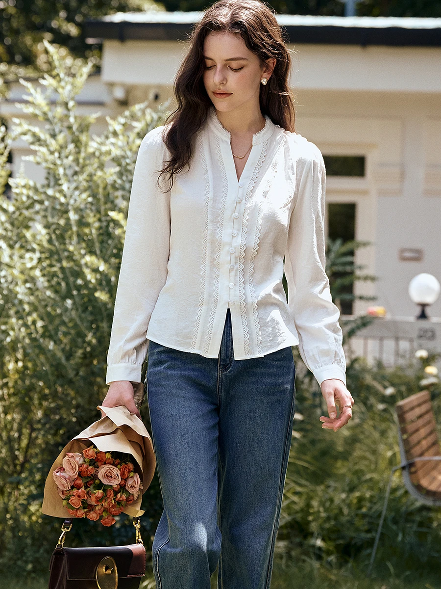 

OLrain French V-neck Long-sleeved White Shirt Autumn 2025 New Loose And Chic Temperament Shirt M57QC000111