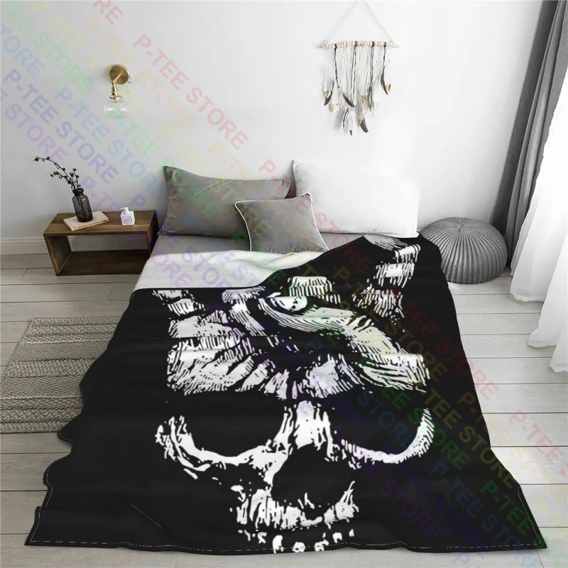 Skull Hand Sign Of The Horns Heavy Metal Rock N Roll Band Tattoo Blanket Raschel Bedspread Bedding Throws