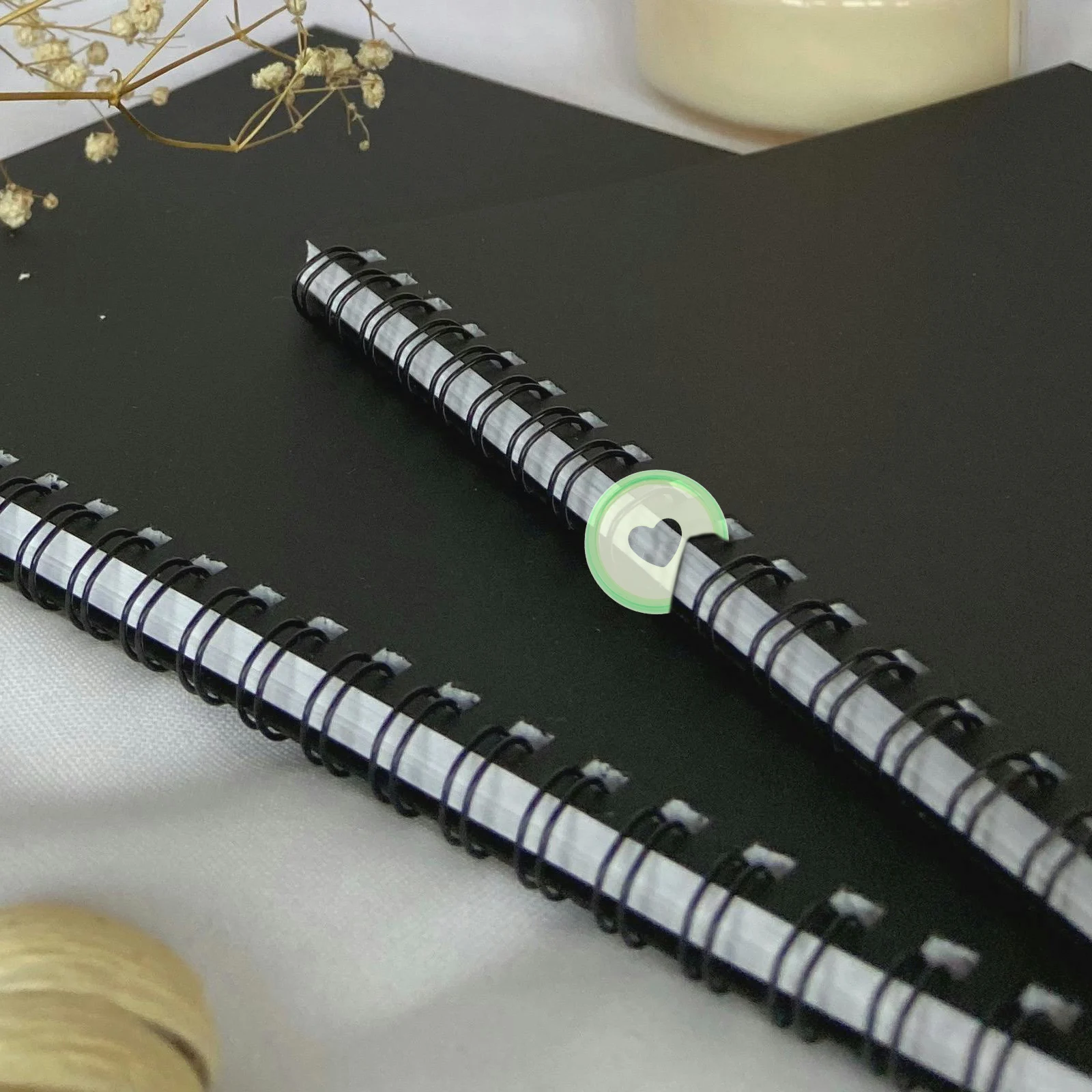 25Pcs Plastic Binding Discs Colorful Heart Shape Discbound Discs for Loose-Leaf Notebook Planner Office Accessories