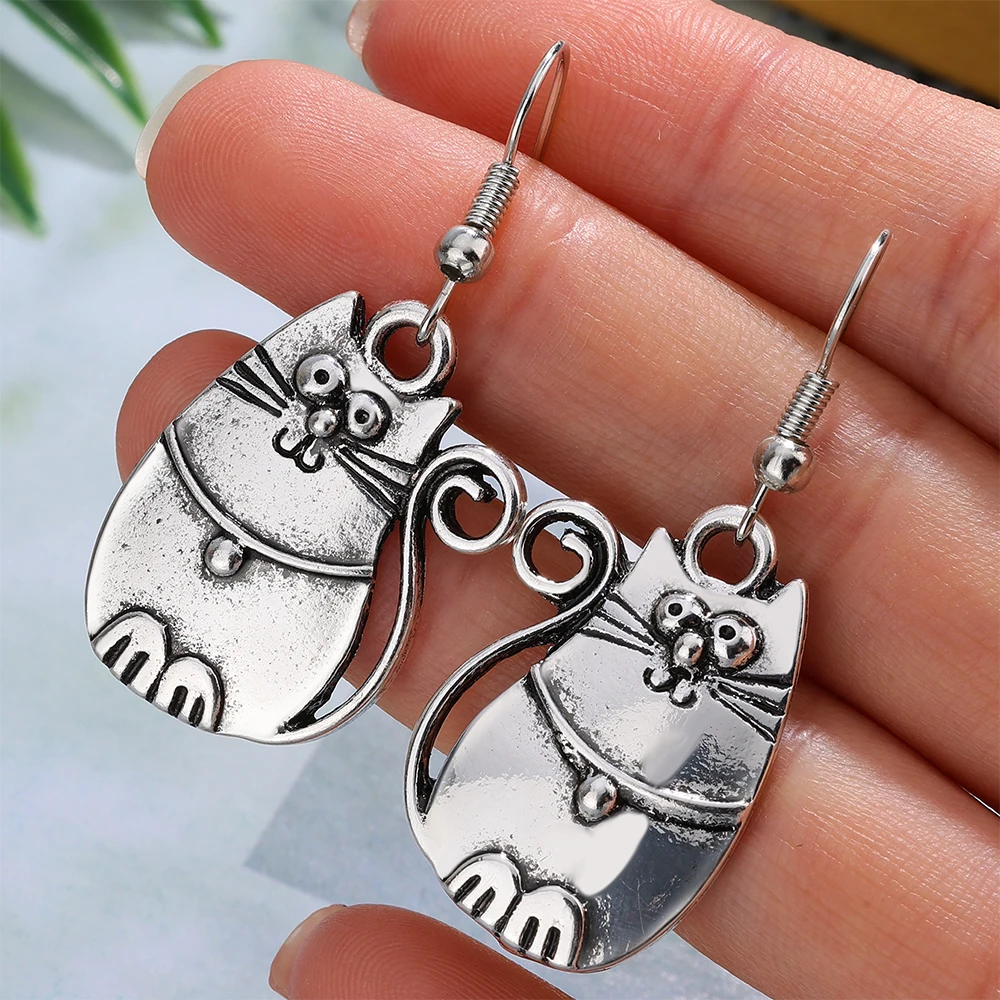 1 pair of kitten old earrings - retro minimalist - bohemian accessories - hypoallergenic- ethnic fashion | handmade