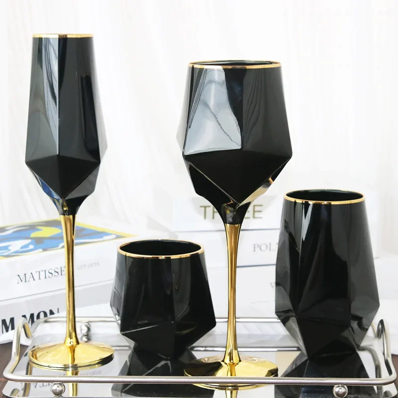 Simple wine glass Phnom Penh black electroplated straight glass wine glass irregular cup body goblet model room setting table