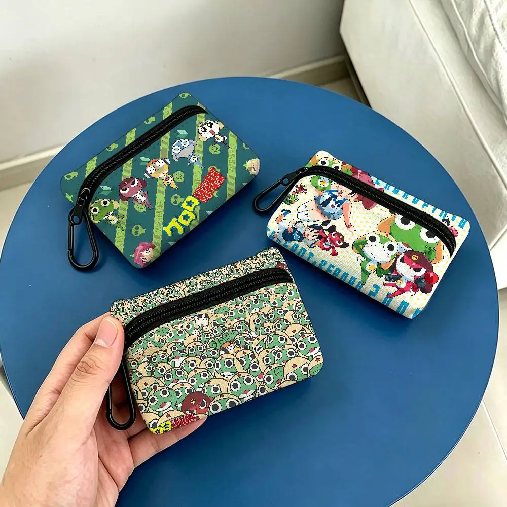 Cartoon Funny Keroro Gunsou Frog Lightweight Oxford Fabric Coin Purse With Black Carabiner Hook Card Holder Earphone Storage