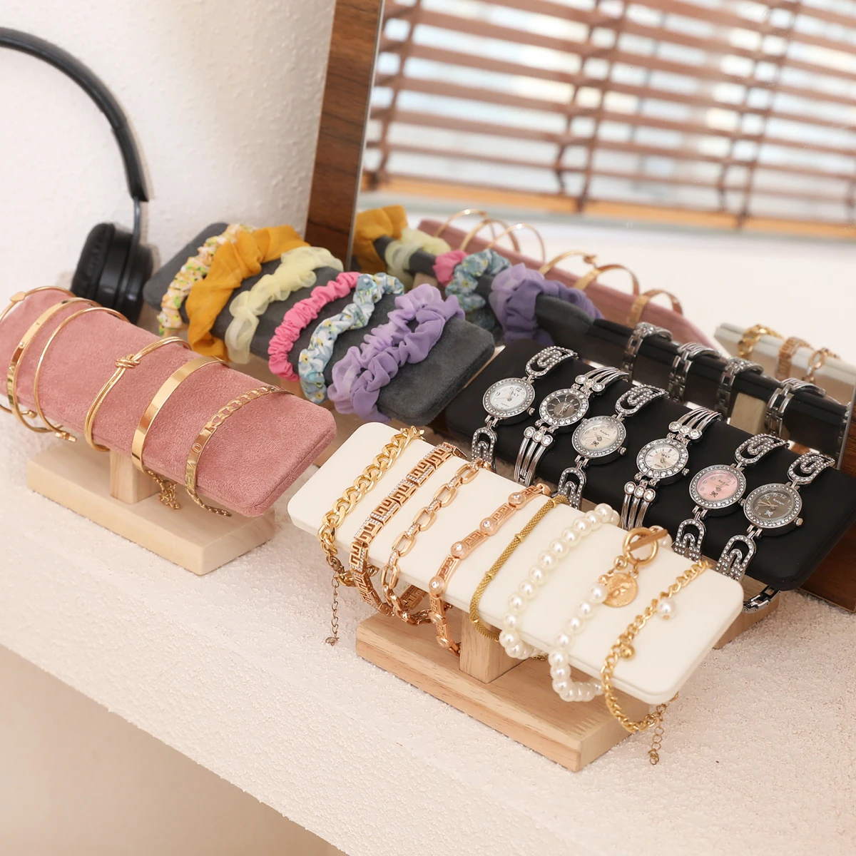 1pc Wooden Base T-Shaped PU Leather / Velvet Bracelet Display Rack Bangle Watch Hairband Jewelry Storage Stand Holder Organizer