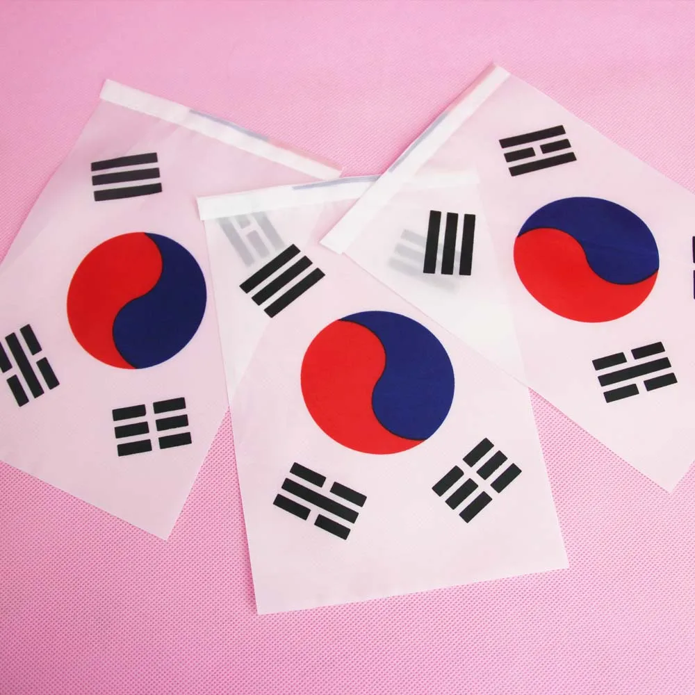 Mini South Korea Hand Held Flags on Stick Korean Taegeukgi Flag with Gold Top for Parade Party Event Decor