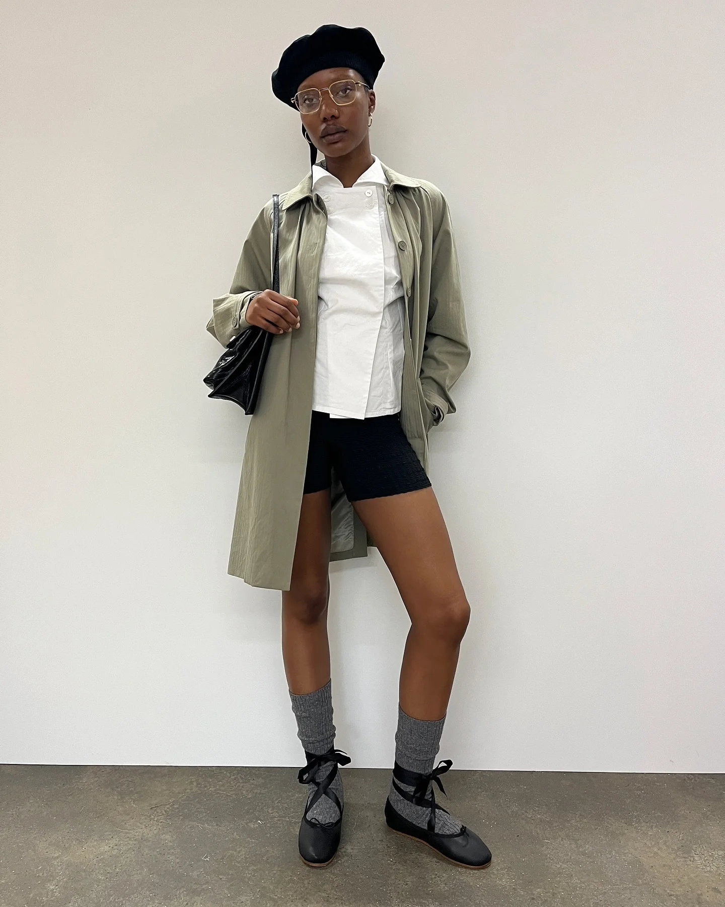 Peachy Autumn and Winter Women's White Shirt, White Long-Sleeved Waist-Cinching Shirt, Autumn and Winter Workwear, Daily Niche Workwear, Casual Top Shirt