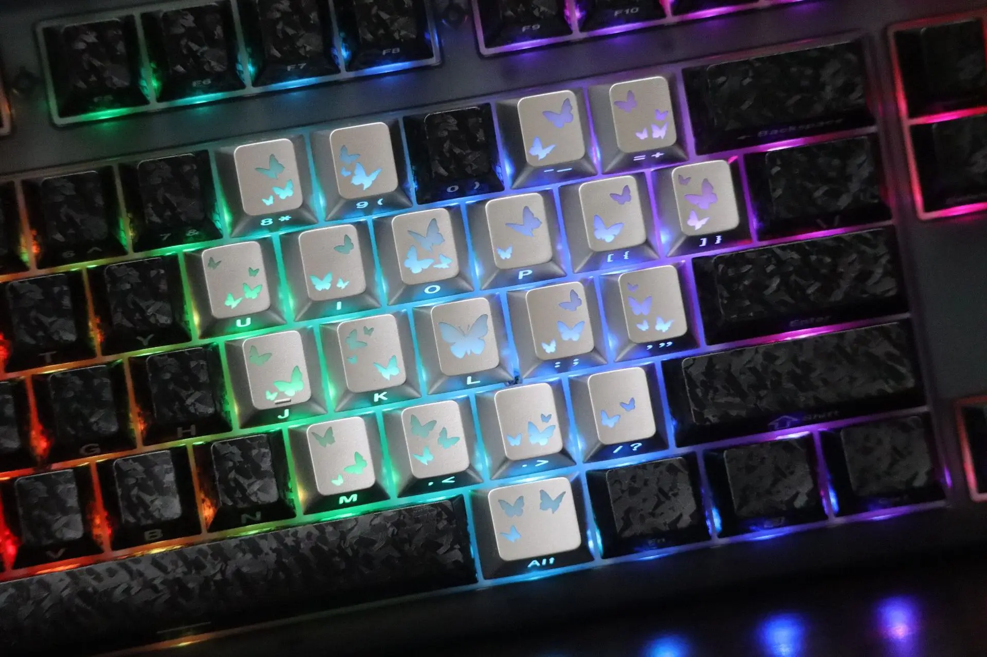 21 Keys Heart and Butterfly Keycaps Side-Printed Backlit Original Factory Height Magnetic Axis Mechanical Keyboard Keycaps for W