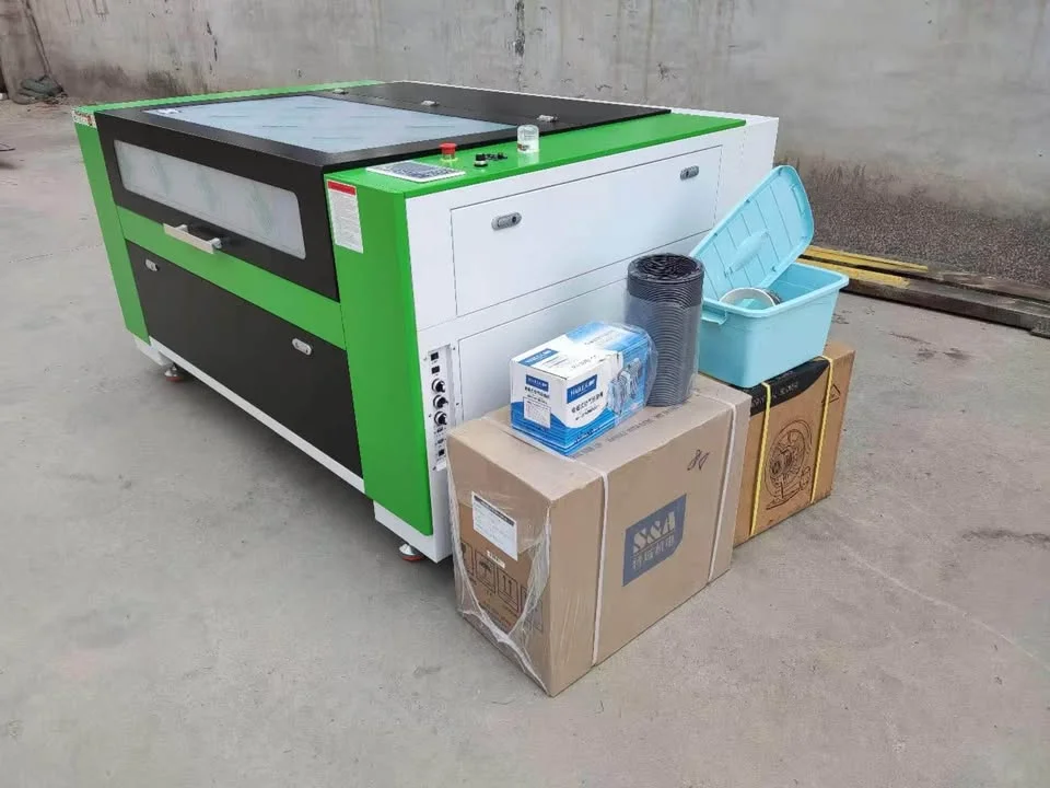ROBOTEC 1300x900 mm size 150w CO2 laser cutter for steel/cardboard cnc laser cutting machine price MDF laser engraving machine