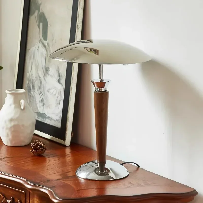 

2025 Industrial Style Desk Lamp Medieval Home Decoration Wood /iron Hotel Lights Nostalgic High-end Office Desk LED Floor Lamp