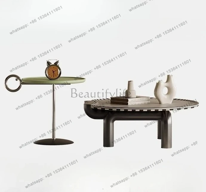 Combinazione di tavolini in metallo italiano dimensioni artistiche vernice rotonda a strisce soggiorno piccolo appartamento casa designer