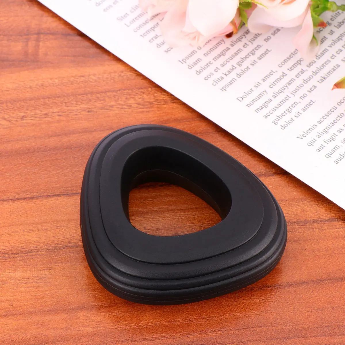 Silicone Hand Grip Ring 60 Pounds Black Solid Silicone Hand Gripper Wrist Force Trainer Finger Strengthener Ring for Golf Tennis