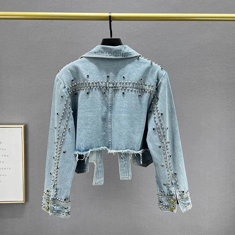 Vintage Blue Rivet Diamonds Big Pocket Denim Jackets Women Student Cowboy Outerwear Slim Short Hem Frayed Jeans Jacket Female