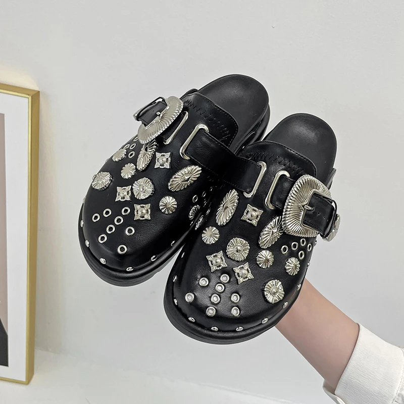 Baotou sandals women wear thick soled rivet fashion sandals diamond-shaped Mohler shoes slippers women shoes women shoes