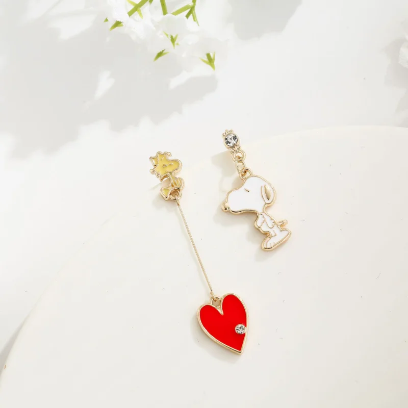 Snoopy Fashion Alloy Earrings Trendy Cartoon Girl Sweet Texture Earring Women Personalized Simplicity Jewelry Accessories