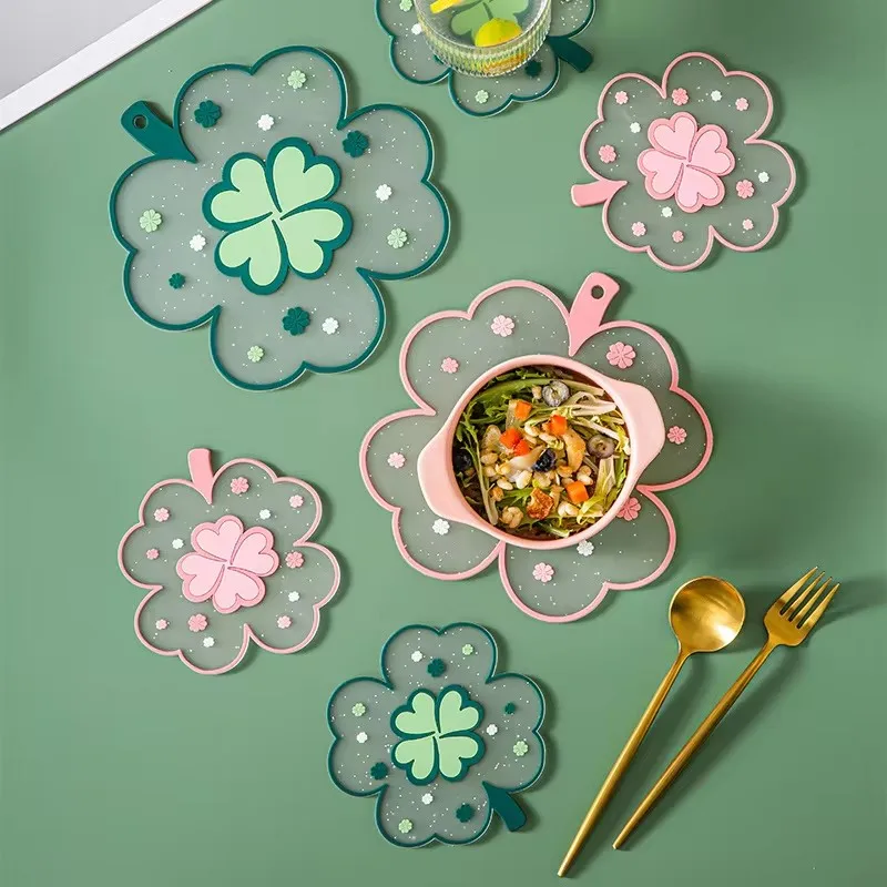 

Clover PVC Coasters Kitchen Hangable Dish Pan Mat Non-slip Anti-scald Heat-resistant Placemats Coaster Accessory